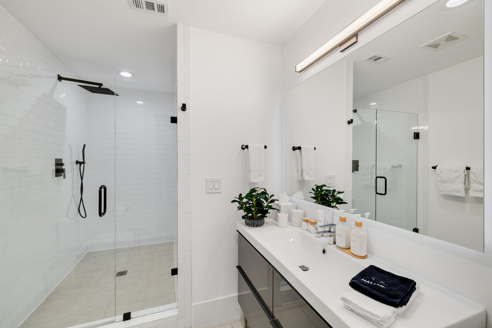 Junior master suite with king bed